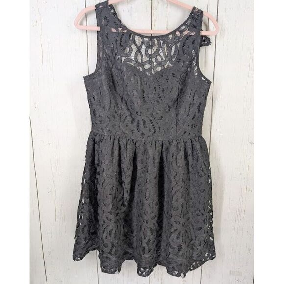 LC Lauren Conrad Dresses & Skirts - Lauren Conrad Size 12 Black Lace‎ Womens Formal Dress NWT